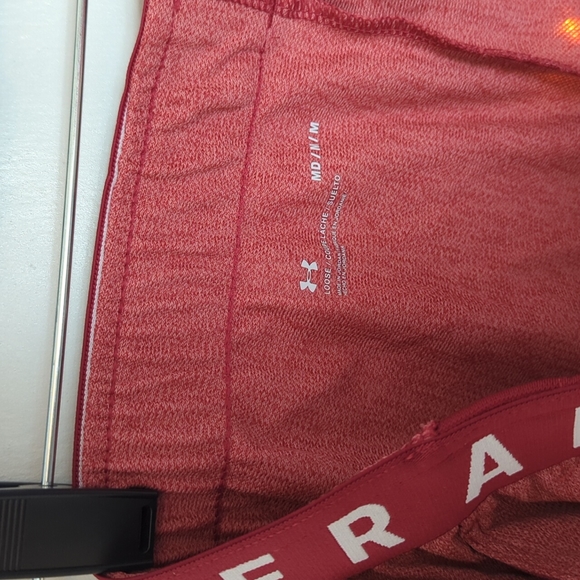 🌟 NWT Under Armour Women's M Loose Running Shorts - Perfect for Fitness Lovers! - Picture 5 of 6
